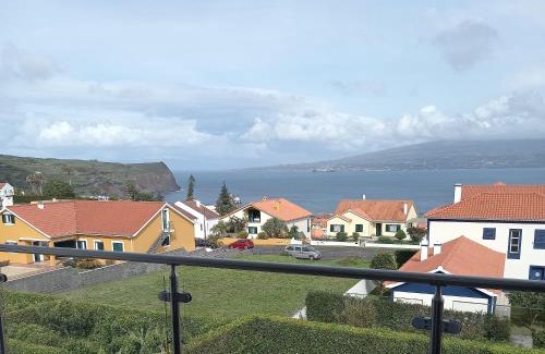 Horta Apartment | Vista do Canal Plus