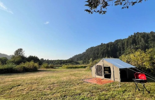 Klamath Apartment | Vista Glamping Tent!