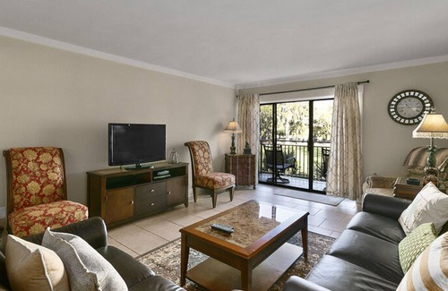 Sea Pines Condo | Vista Verde by Five Star Properties