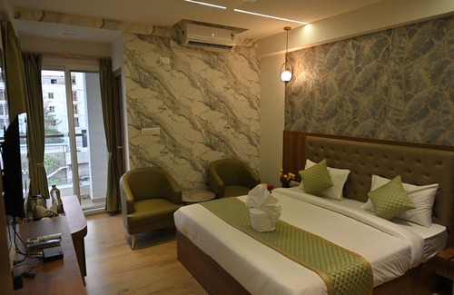 Brookefield Hotel | VISTHARA a unit of Suraksha Stay