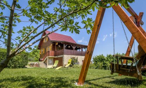 Varazdinske Toplice House | Vita Natura with sauna and jacuzzi