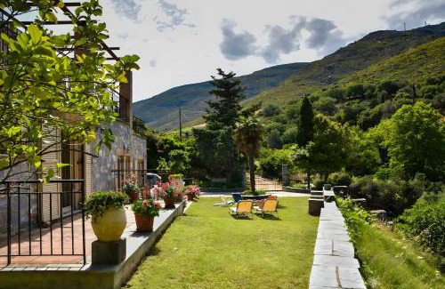 Andros House | Vitali River House Andros