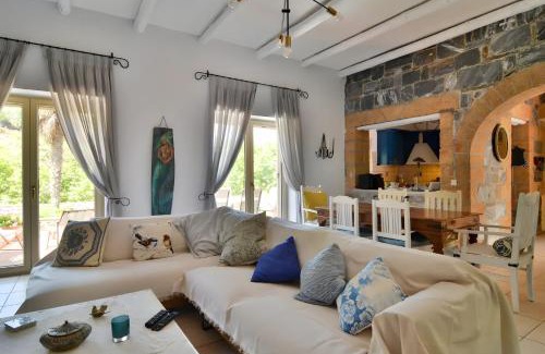 Andros House | Vitali River House Andros