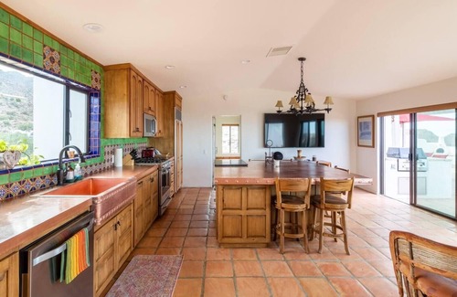 Mountain Center House | Viva Las Rocas Private Palm Desert Estate- Privacy & Exclusivity