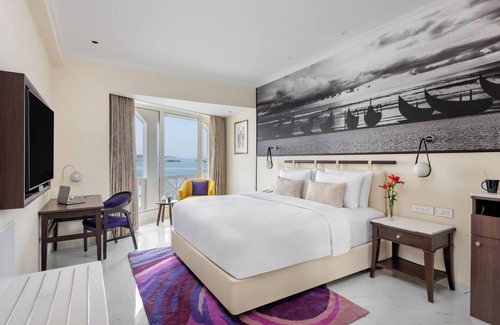 Kochi Hotel | Vivanta Ernakulam, Marine Drive