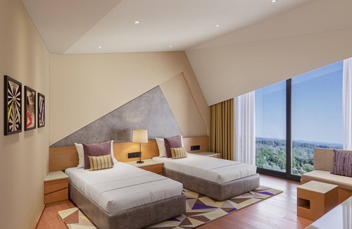 South West Hotel | Vivanta New Delhi, Dwarka