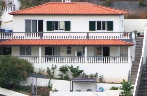 Porto da Cruz Apartment | Vivenda Linda Vista 1 Beautiful Sea and Mountain Views in Porto da Cruz