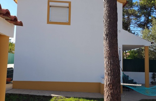 Charneca de Caparica e Sobreda House | Vivenda Unifamiliar