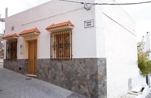 Enix House | Vivienda Rural El Mirador de Enix