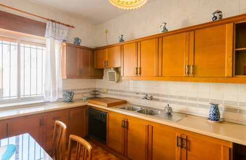 Pinos Puente Villa | Vivienda Rural Pepe el del Aceite Trasmulas by Ruralidays