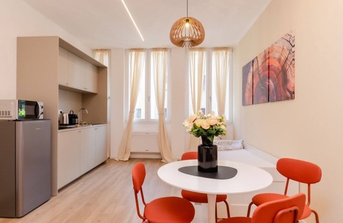 Milan Apartment | VivimiHome - Nature House