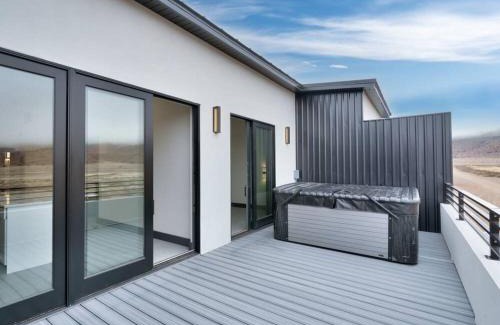 Moab South Valley Apartment | Vizcaya #5 - Moab's Newest Luxury Rental with Private Hot Tub