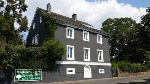 Schoenecken Hotel | Vogtshof von Wetteldorf