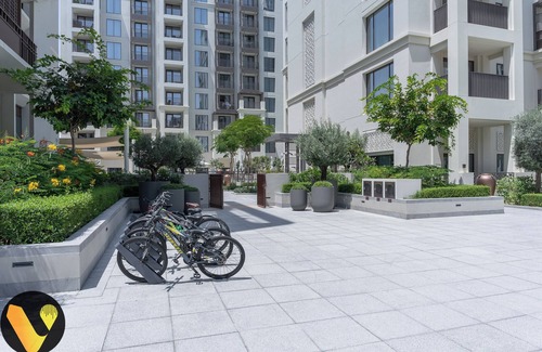 Dubai Apartment | Vogue Breeze Creek Beach by Emaar