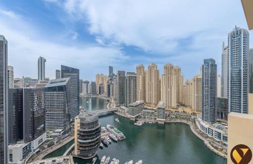 Dubai Marina Apartment | Vogue in Heart of Marina One Bedroom Apartment located on 26th Floor with Balcony and access to all Amenities, Direct Access to Dubai Marina Mall