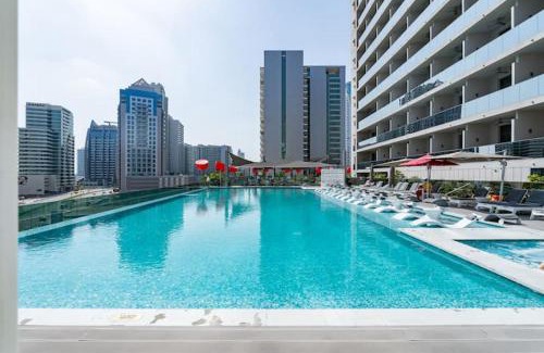 Madinat Zayed Apartment | Vogue MAG318 Downtown Dubai with Skyline and Pool View, Steps to Burj Khalifa and Dubai Mall, Amazing Pool & Gym Access