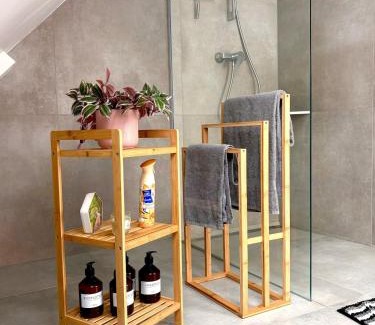 Burbach Apartment | Vollausgestattetes & harmonisches Wohlfühl Apartment