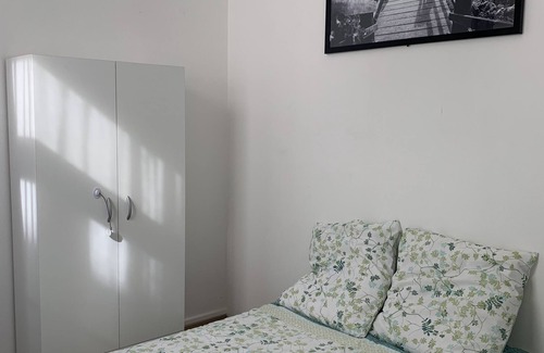 Saint-Quentin Apartment | Voltaire 4 Chez Adrien