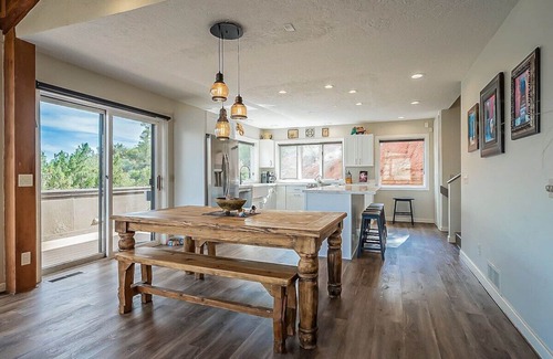 Sedona House | Vortex Horizon~Awesome Views⁓Deck⁓BBQ⁓Fire Table