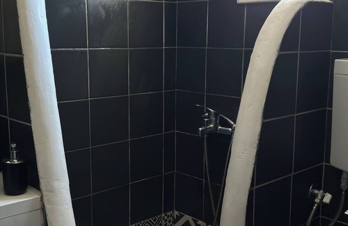 Drafaki House | Vougli View