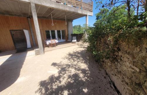 Montaigut-le-Blanc Apartment | voute atypique 40 m2