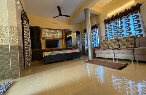 Tirupati House | VR Homes-1-bedroom house in enchanting Tirupati with WiFi, AC
