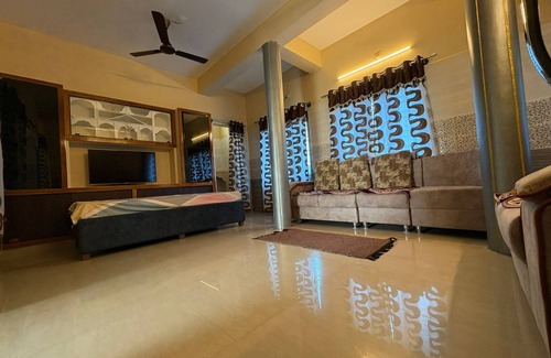 Tirupati House | VR Homes-1-bedroom house in enchanting Tirupati with WiFi, AC