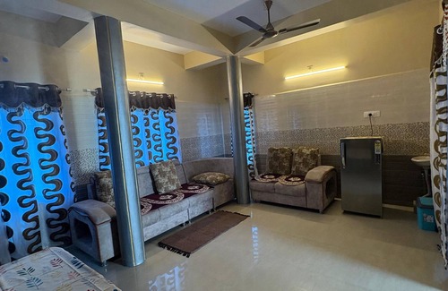 Tirupati House | VR Homes-1-bedroom house in enchanting Tirupati with WiFi, AC