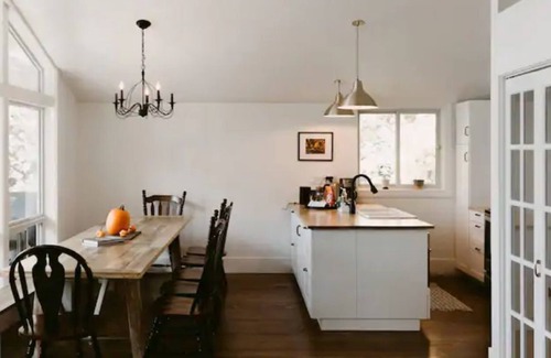 Trent Lakes Cottage | Vrbo Property