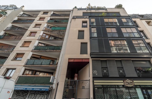 Chaillot Apartment | Vrbo Property