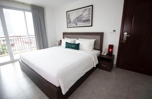 Daun Penh Hotel | Vrest Hotel