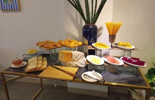 Daun Penh Hotel | Vrest Hotel