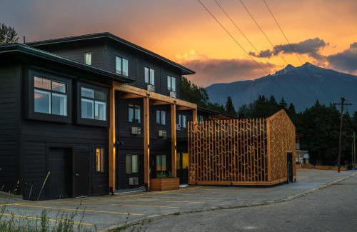 Revelstoke Hotel | VRGE Revelstoke