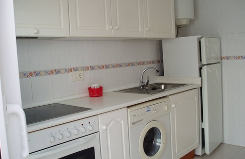 Vinaros Apartment | VT-35059-CS: Urb. Luxury first floor beachfront with WIFI, pool and parking.