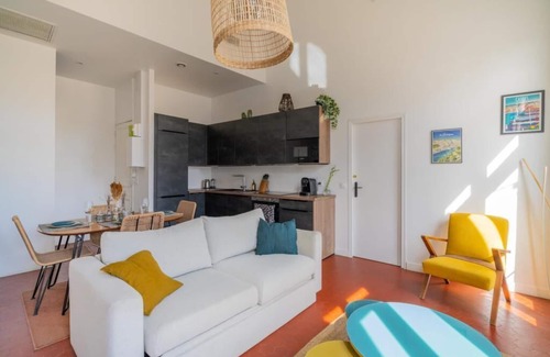 Notre-Dame du Mont Apartment | Vue Azure - 3 ch, Plein Centre, Climatisé, Balcon