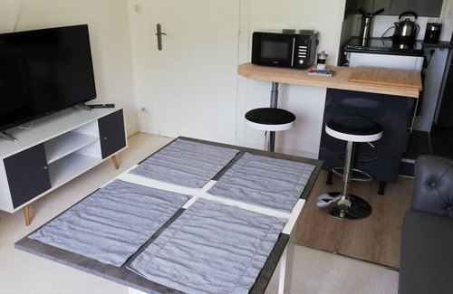 Excideuil Apartment | Vue du Château d'Excideuil Studio Appartement