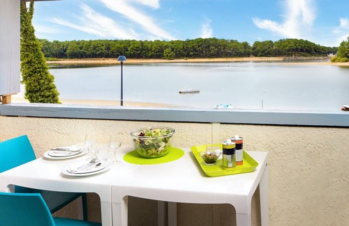 Soustons Condo | Vue Lac ! Appart pour 6 à Soustons | Accès Piscine