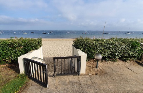 Cote Landaise Apartment | Vue mer Arcachon Pereire. T1 bis sur la Plage. Tout Confort, Parking, Wifi, etc
