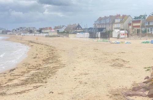 Courseulles-sur-Mer Apartment | Vue sur la marina-6 pers à Courseulles sur Mer