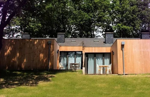 Collonges-la-Rouge Apartment | VVF Collonges-la-Rouge * - 2 Room Cottage 5 People 1 baby