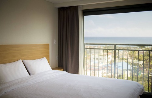 Jungmun House | W Ocean Pension