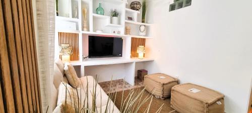 Aguilas Apartment | WABI BEACH LUXURY HOUSE - Excelente Ubicacion! Centro y Frente a Playa Colonia con Aire