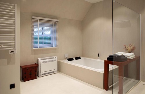 Grote-Brogel Bed & Breakfast | Wabi Sabi B&B