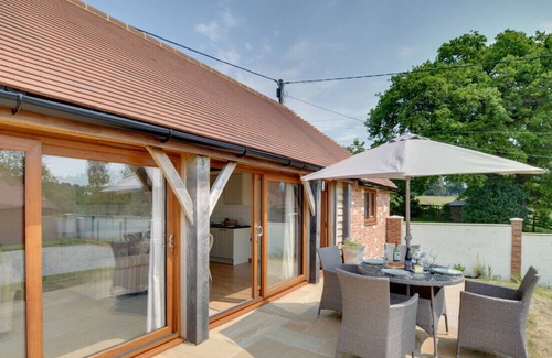 Beckley House | Waders - Two Bedroom House, Sleeps 4