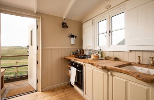 Brampton Cottage | Wagtail - A shepherd’s huts with lots of luxuries, brilliant for stargazing
