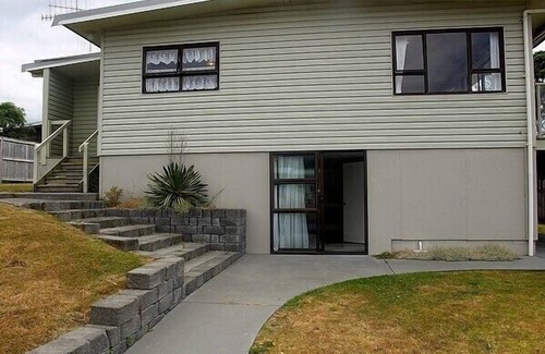 Waihi Beach Cottage | Waihi Beach Break - Waihi Beach Bach