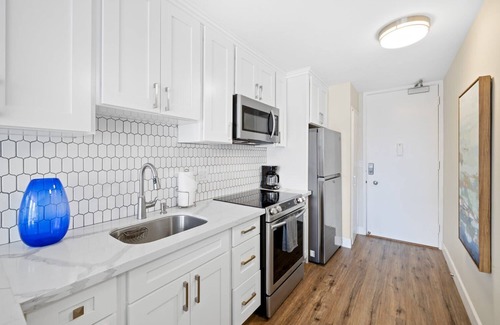 Waikiki Condo | Waikiki Upgraded High Floor Studio