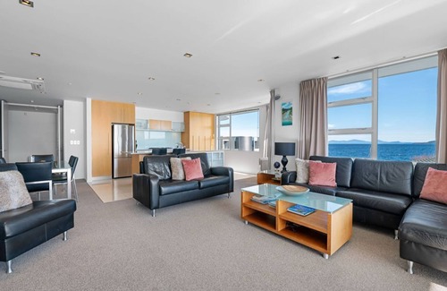 Taupo House | Waimahana Apartment 8