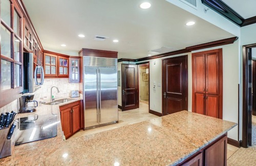 Wailua Condo | Waipouli Beach Resort D304 - 2 King Beds - Ocean View Suite with AC in Kapaa!