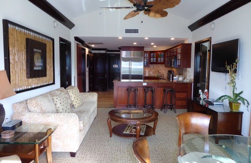 Wailua Condo | WaipouliBeachResort PentHouse D407, 197.00 Sep26-30 BeachFrontBlowOutSale10Star!